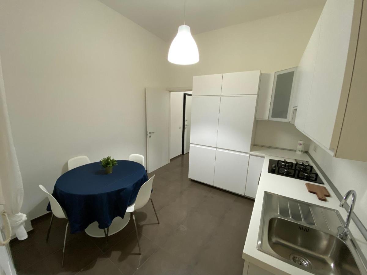 Premium Apartment City Center 칼리아리 외부 사진