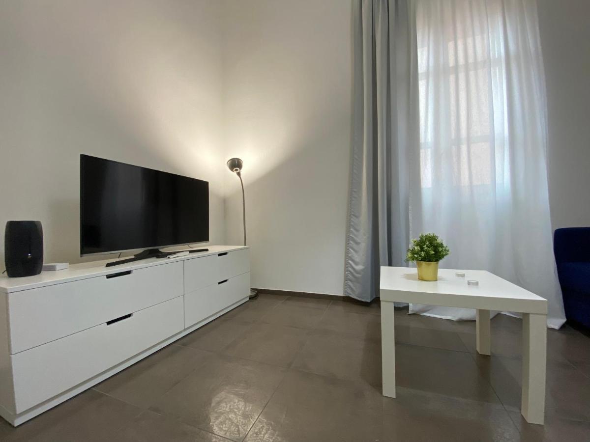 Premium Apartment City Center 칼리아리 외부 사진